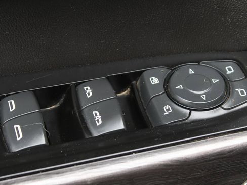 Used 2019 Chevrolet Silverado 1500 LTZ w/ LTZ Plus Package image 13