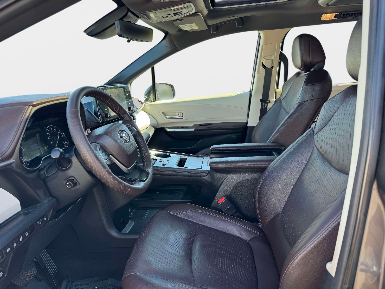 Certified 2023 Toyota Sienna Platinum AWD/4WD image 16