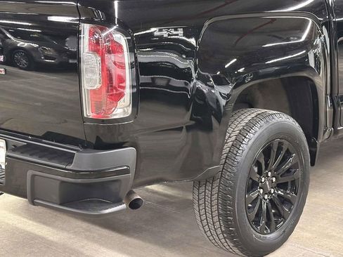 Used 2022 GMC Canyon Elevation w/ Elevation Premium Package AWD/4WD image 11