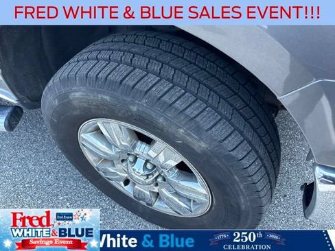 Used 2011 Ford F150 XLT w/ XLT Chrome Pkg AWD/4WD image 2
