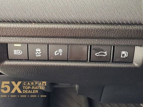 Used 2025 Toyota Camry SE w/ Multimedia Upgrade Package image 30