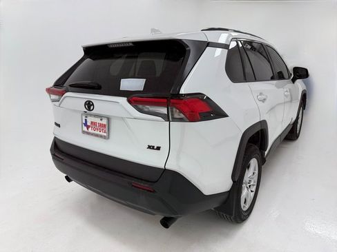 Used 2024 Toyota RAV4 XLE Premium image 20