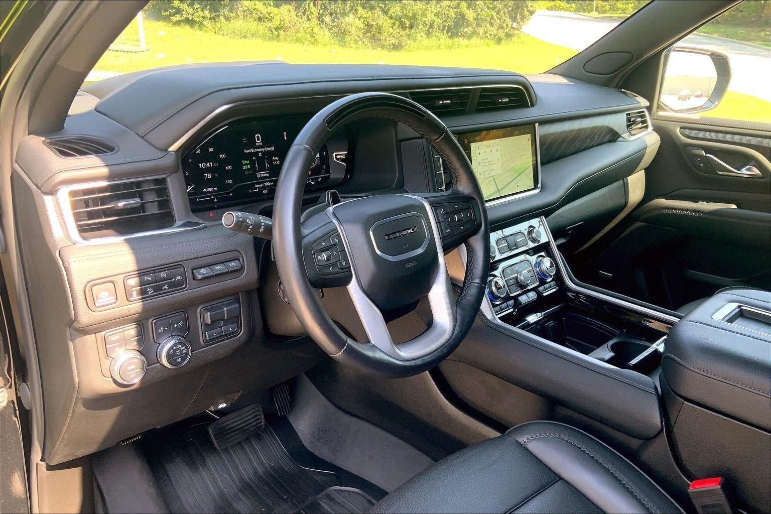 Used 2024 GMC Yukon Denali w/ Denali Reserve Package AWD/4WD image 15