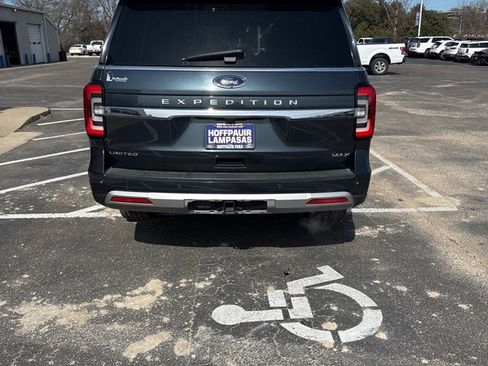 Used 2022 Ford Expedition Max Limited image 2