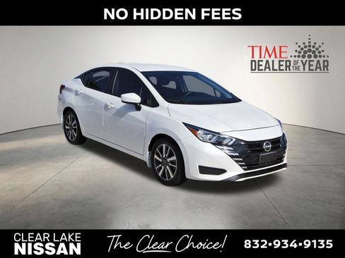 Used 2024 Nissan Versa SV w/ Trunk Package FWD image 9
