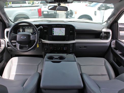 Used 2024 Ford F350 XL w/ XL Chrome Package image 29