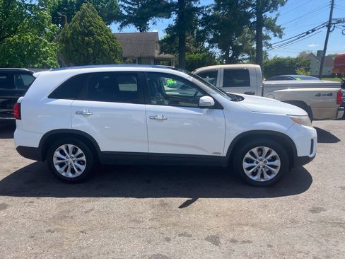 Used 2014 Kia Sorento EX w/ EX V6 Touring Package AWD/4WD image 5