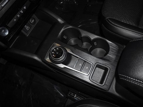 New 2025 Ford Escape SE w/ Class II Trailer Tow Package image 33