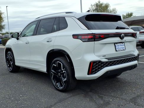 New 2026 Volkswagen Tiguan SEL R-Line AWD/4WD image 2