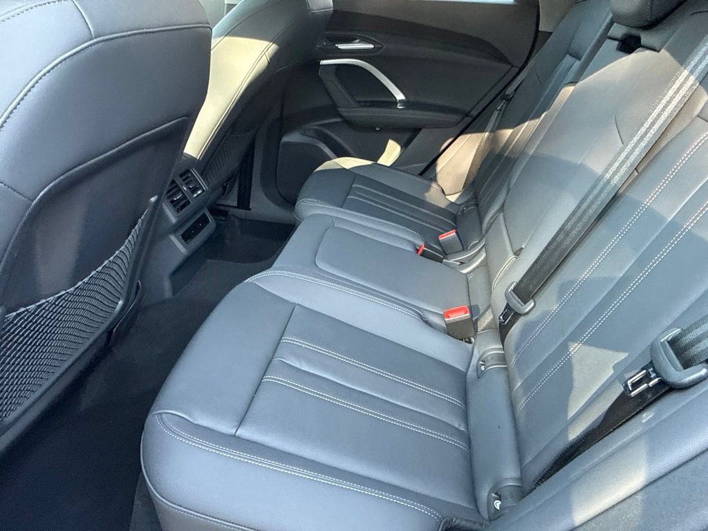 New 2026 Audi Q5 Premium AWD/4WD image 17