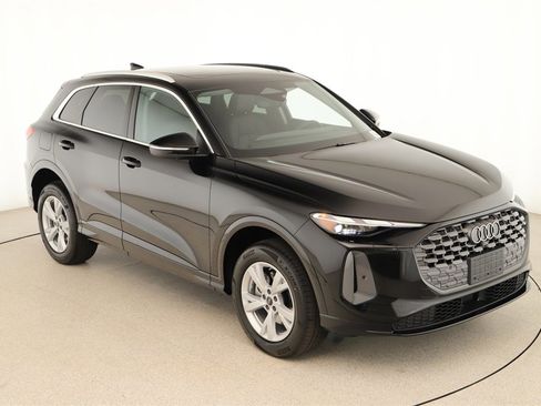 New 2025 Audi Q5 Premium image 30