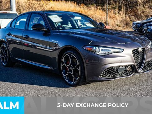 Used 2023 Alfa Romeo Giulia Veloce image 4