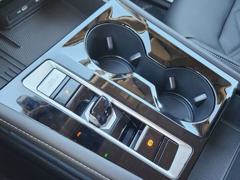 New 2026 Volkswagen Atlas SE image 10