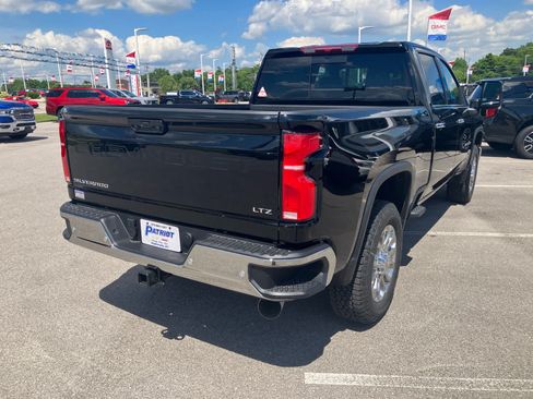 New 2026 Chevrolet Silverado 2500 LTZ w/ LTZ Plus Package AWD/4WD image 7