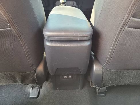 Used 2023 Toyota Prius LE FWD image 17
