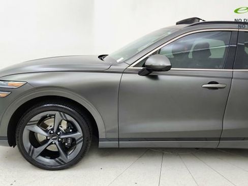 Used 2026 Genesis GV70 3.5T Sport Prestige AWD/4WD image 9