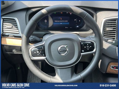 Certified 2025 Volvo XC90 B5 Plus w/ Protection Package Premier image 15