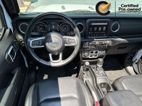 Certified 2022 Jeep Wrangler Unlimited Sahara AWD/4WD image 5