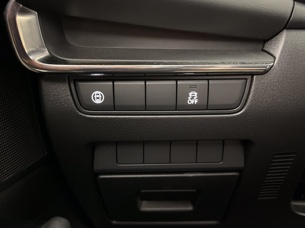 Used 2019 MAZDA MAZDA3 Hatchback FWD image 30