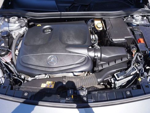 Used 2020 Mercedes-Benz GLA 250 4MATIC image 10