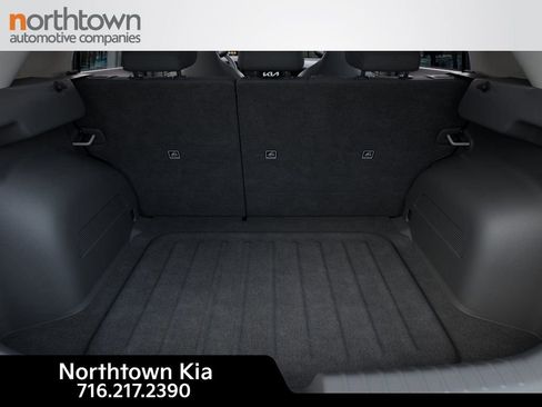 New 2025 Kia Niro LX image 20