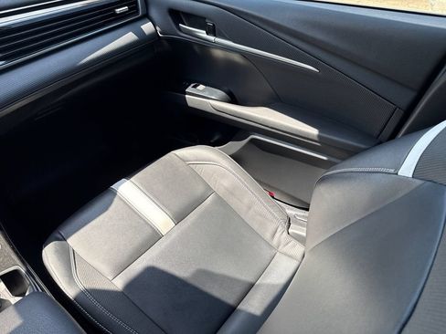 Used 2025 Toyota Camry SE w/ Multimedia Upgrade Package FWD image 15