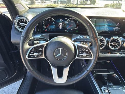 Used 2021 Mercedes-Benz GLB 250 image 22