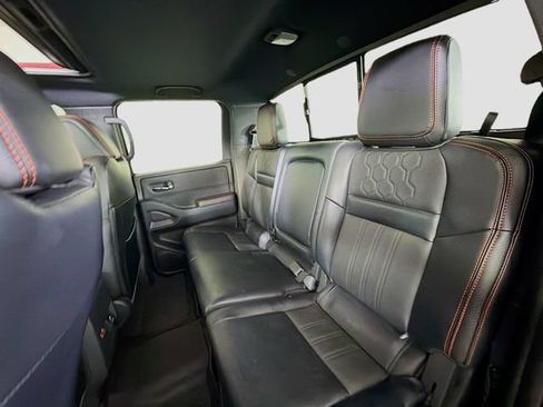 Used 2023 Nissan Frontier PRO-4X w/ Pro-4X Premium Package AWD/4WD image 24