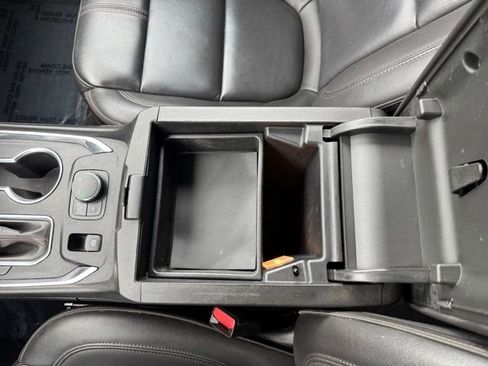 Used 2023 Chevrolet Traverse RS w/ LPO, Floor Liner Package AWD/4WD image 17