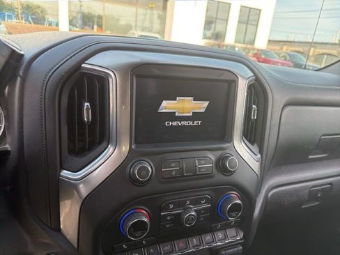 Used 2021 Chevrolet Silverado 1500 RST AWD/4WD image 9