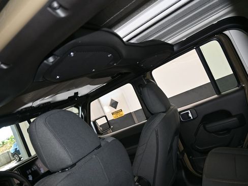 New 2026 Jeep Gladiator Sport image 29