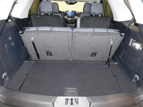 Used 2025 Ford Explorer Active w/ Active Comfort Package image 16