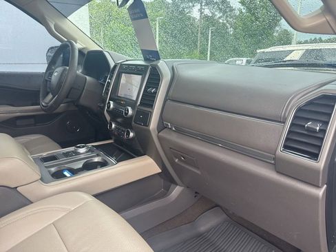 Used 2020 Ford Expedition XLT w/ Equipment Group 202A RWD image 31