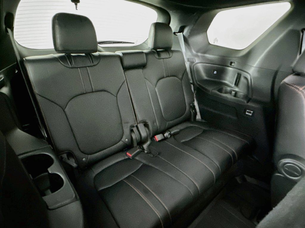 Used 2023 Honda Pilot TrailSport image 28