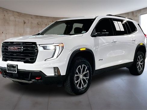 Used 2025 GMC Acadia AT4 image 3