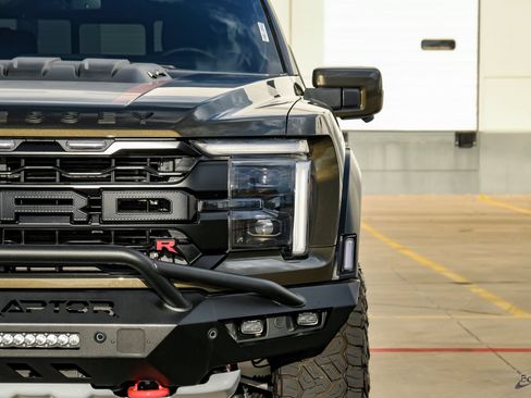 Used 2025 Ford F150 Raptor w/ Equipment Group 803A Raptor R AWD/4WD image 27