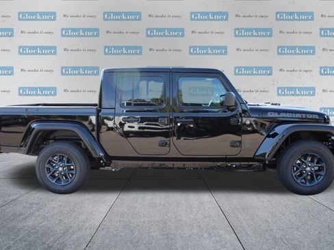 New 2026 Jeep Gladiator Sport AWD/4WD image 4