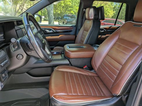 Used 2023 GMC Yukon Denali Ultimate AWD/4WD image 26