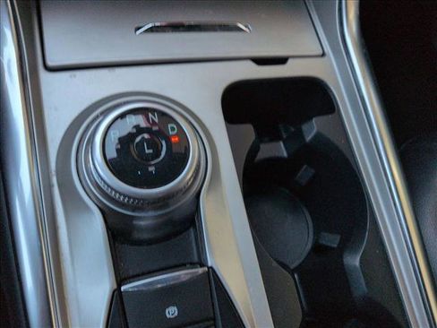 Used 2023 Ford Explorer Limited image 11