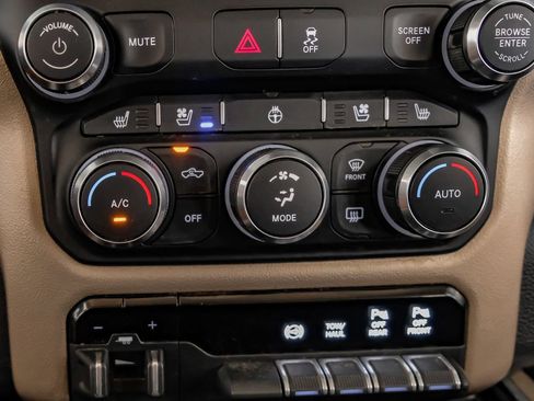 Used 2021 RAM 3500 Laramie AWD/4WD image 25