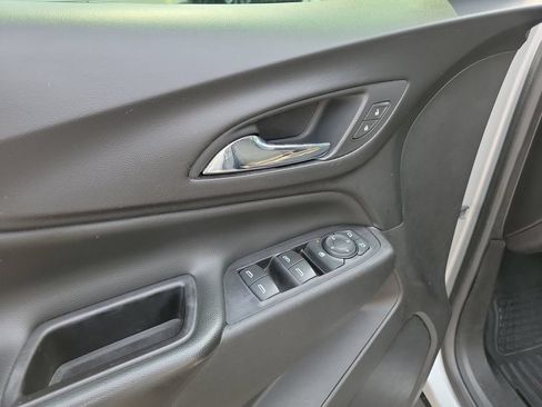 Used 2019 Chevrolet Equinox LT FWD image 24