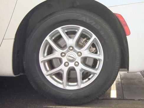 Used 2023 Chrysler Pacifica Touring-L FWD image 22