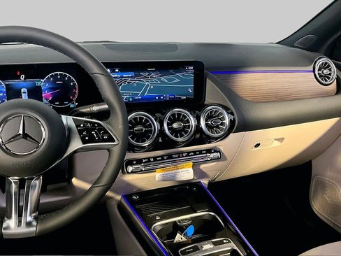 New 2026 Mercedes-Benz GLA 250 4MATIC image 8