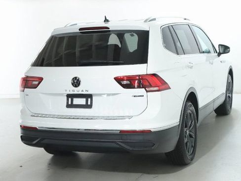 Certified 2024 Volkswagen Tiguan SE AWD/4WD image 49