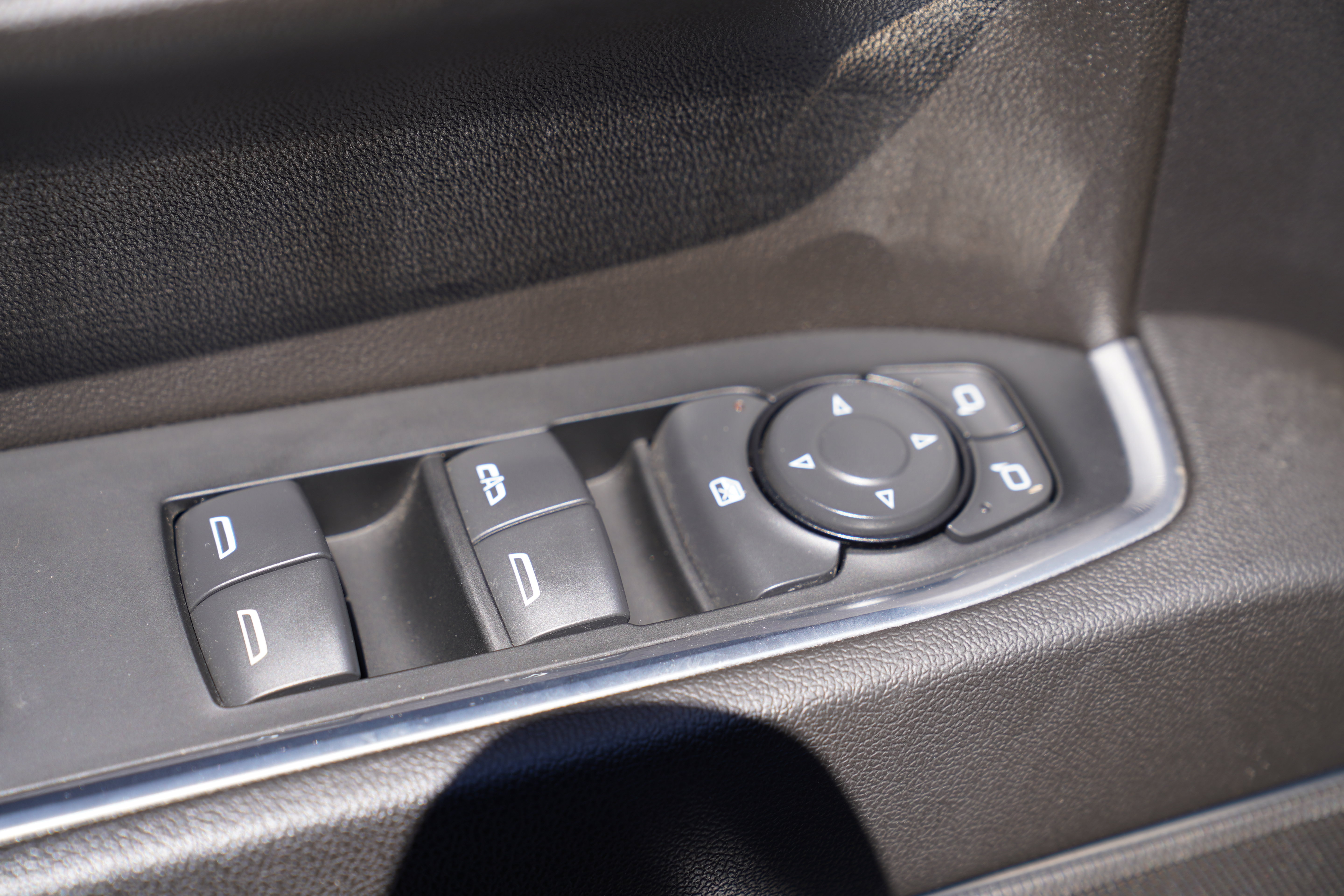 Used 2022 Chevrolet Silverado 1500 RST AWD/4WD image 16