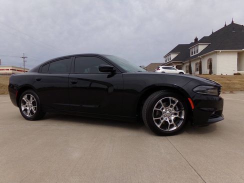 Used 2016 Dodge Charger SXT w/ AWD Premium Group image 14