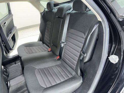 Used 2019 Ford Fusion SE AWD/4WD image 24