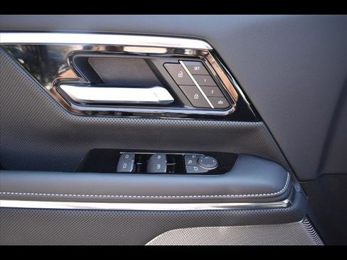 New 2025 GMC Sierra EV Denali image 16