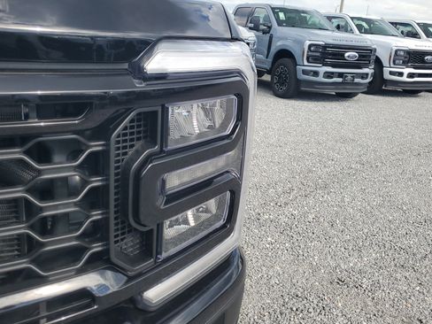 New 2026 Ford F250 Lariat w/ Black Appearance Package image 4