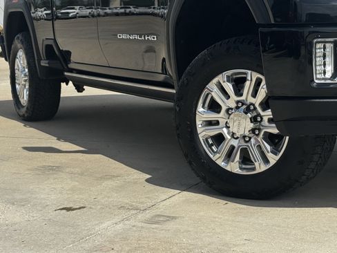 Used 2022 GMC Sierra 2500 Denali w/ Denali Ultimate Package AWD/4WD image 12